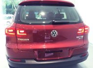 Volkswagen Tiguan 2016 - Volkswagen Tiguan 2.0l đời 2016, màu đỏ, dòng SUV Nhập Đức, LH Hương 0902.608.293 để nhận CTKM giá 1 tỷ 290 tr tại Hải Phòng