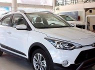 Hyundai i20 Active   2016 - Bán xe Hyundai i20 Active đời 2016, màu trắng giá 622 triệu tại Khánh Hòa