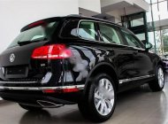 Volkswagen Touareg GP 2015 - Cần bán Volkswagen Touareg GP sản xuất 2015, màu đen, nhập khẩu nguyên chiếc giá 2 tỷ 475 tr tại Gia Lai