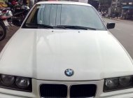 BMW 323i 320i 1996 - Cần bán xe BMW 323i 320i sản xuất 1996, màu trắng nhập khẩu nguyên chiếc, giá tốt 165 triệu giá 165 triệu tại Tp.HCM