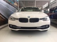 BMW 3 Series 330i 2017 - Bán BMW 3 Series 330i đời 2017, màu trắng, xe nhập, ưu đãi lên tới 50% trước bạ, có xe giao ngay giá 1 tỷ 798 tr tại Quảng Trị