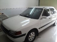 Mazda 323 MT 1995 - Cần bán gấp Mazda 323 1995, màu trắng số sàn, giá chỉ 90 triệu giá 90 triệu tại Phú Yên