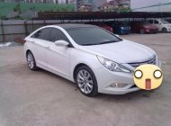 Hyundai Sonata  MT 2010 - Bán xe Hyundai Sonata MT đời 2010, màu trắng   giá 555 triệu tại Quảng Nam