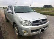 Toyota Hilux 2010 - Cần bán gấp Toyota Hilux đời 2010, màu bạc, giá chỉ 320 triệu giá 320 triệu tại Ninh Bình