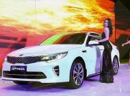 Kia Optima 2.0AT GATH 2017 - Bán xe Kia Optima 2.0AT GATH đời 2017, màu trắng giá 855 triệu tại Hải Dương