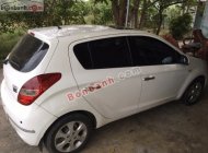 Hyundai i20 Active 2010 - Cần bán xe Hyundai i20 đời 2010, màu trắng, nhập khẩu nguyên chiếc giá 380 triệu tại Bình Dương