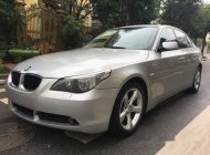 BMW 5 Series 520i 2004 - Xe BMW 5 Series 520i sản xuất 2004, màu bạc, nhập khẩu số sàn giá 408 triệu tại Hà Nội