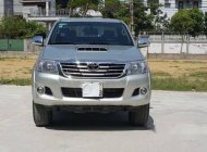 Toyota Hilux 2014 - Chính chủ bán Toyota Hilux đời 2014, màu bạc giá 590 triệu tại Ninh Bình