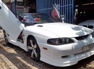 Ford Mustang 1995 - Cần bán xe Ford Mustang năm 1995, màu trắng, nhập khẩu nguyên chiếc giá 385 triệu tại Bình Dương