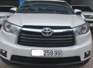 Toyota Highlander LE 2011 - Bán Toyota Highlander LE đời 2011, màu trắng, xe nhập, xe công ty xuất hóa đơn giá 2 tỷ 20 tr tại Hà Nội