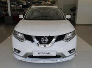 Nissan X trail 2.5 SV Premium 2017 - Cần bán Nissan X trail 2.5 SV PREMIUM đời 2017, màu trắng giá 1 tỷ 8 tr tại Quảng Trị