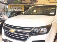Chevrolet Colorado 2.5L 4x2 MT LT 2017 - Bán tải 5 chỗ Colorado LT 2.5 4x2 màu trắng, mua xe trả góp, lãi suất ưu đãi - LH: 0945.307.489 Huyền Chevrolet giá 624 triệu tại Sóc Trăng