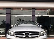 Mercedes-Benz GLK Class GLC 300 4Matic 2017 - Bán Mercedes GLC 300 4Matic đời 2017, màu bạc, nhập khẩu giá 2 tỷ 100 tr tại Ninh Bình