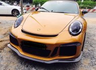 Porsche 911 2015 - Bán Porsche 911 Turbo S 2015, nhập khẩu nguyên chiếc, màu đẹp và cực độc giá 5 tỷ 688 tr tại Tp.HCM