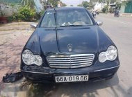 Mercedes-Benz C class  C200 2002 - Bán xe Mercedes C200 đời 2002, màu đen, nhập khẩu nguyên chiếc xe gia đình, 195 triệu giá 195 triệu tại Đồng Tháp