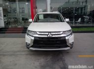 Mitsubishi Outlander 2018 - Bán ô tô Mitsubishi Outlander đời 2018, màu trắng giá 808 triệu tại Bắc Giang