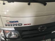 Hino 300 Series 2016 - Cần bán lại xe Hino 300 Series sản xuất năm 2016, màu trắng, giá cạnh tranh giá 580 triệu tại Bình Dương