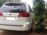 Toyota Sienna LE 3.3 2005 - Bán Toyota Sienna LE 3.3 đời 2005, màu trắng, nhập khẩu giá 260 triệu tại Gia Lai