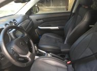 Suzuki Vitara 2016 - Bán xe Suzuki Vitara màu đen, nóc trắng đời 2016 đăng ký 06/2017 giá 700 triệu tại Hòa Bình