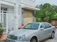 Mercedes-Benz E class 2000 - Bán xe Mercedes đời 2000, màu bạc giá 200 triệu tại Đồng Tháp