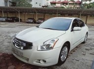 Nissan Altima 2010 - Bán ô tô Nissan Altima sản xuất 2010, màu trắng, nhập khẩu giá 650 triệu tại Hà Nội