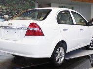 Chevrolet Aveo 2018 - Bán xe Chevrolet Aveo năm 2018, màu trắng, Hòa Bình, giảm tới 60 triệu, + full option, lăn bánh chỉ từ 100 triệu giá 435 triệu tại Hòa Bình