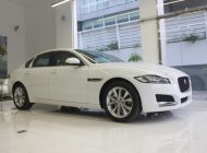 Jaguar XE 2018 - Bán Jaguar Xf Prestige đời 2018, màu trắng, màu đen, đỏ, xe nhập, giao ngay giá 2 tỷ 700 tr tại Tp.HCM