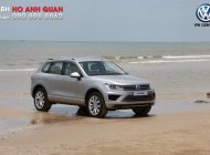 Volkswagen Touareg 2018 - Bán Touareg bạc - SUV gầm cao nhập khẩu chính hãng Volkswagen, xe giao ngay/ Hotline: 090.898.8862 giá 2 tỷ 499 tr tại Tp.HCM