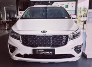 Kia Sedona   Facelift   2018 - Cần bán Kia Sedona Facelift năm sản xuất 2018, màu trắng giá 1 tỷ 129 tr tại Kiên Giang