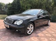 Mercedes-Benz C class C240  2004 - Bán ô tô Mercedes C240 sản xuất năm 2004, màu đen còn mới, 250 triệu giá 250 triệu tại Hà Nội