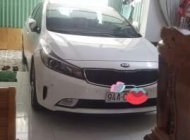 Kia Cerato   1.6AT 2018 - Cần bán Kia Cerato 1.6AT năm sản xuất 2018, màu trắng, nhập khẩu nguyên chiếc xe gia đình, giá chỉ 580 triệu giá 580 triệu tại Bạc Liêu