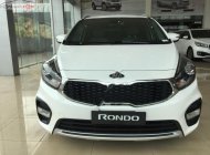 Kia Rondo GAT 2019 - Cần bán xe Kia Rondo GAT năm sản xuất 2019, màu trắng, giá tốt giá 669 triệu tại Quảng Ninh