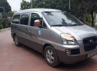 Hyundai Starex 2004 - Cần bán lại xe Hyundai Starex đời 2004, màu bạc giá 220 triệu tại Bắc Giang