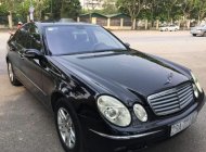 Mercedes-Benz E class E200 2004 - Cần bán xe Mercedes E200 năm sản xuất 2004, màu đen giá 285 triệu tại Hà Nội