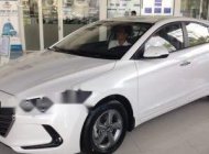 Hyundai Elantra  1.6 MT 2017 - Bán lại Hyundai Elantra năm sản xuất 2017, màu trắng, xe gia đình giá 535 triệu tại Đắk Nông