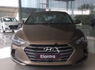 Hyundai Elantra 2.0 AT 2018 - Cần bán xe Hyundai Elantra 2.0 AT năm sản xuất 2018, màu nâu giá 639 triệu tại Kon Tum