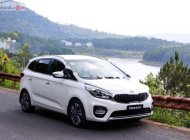 Kia Rondo GAT 2019 - Cần bán xe Kia Rondo GAT năm sản xuất 2019, màu trắng, giá chỉ 699 triệu giá 699 triệu tại Quảng Bình