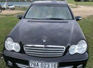 Mercedes-Benz C class C180k 2004 - Gia đình bán Mercedes C180k năm 2004, màu đen giá 230 triệu tại Phú Yên