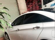 Hyundai Sonata   2012 - Cần bán Hyundai Sonata sản xuất năm 2012, màu trắng, xe còn rất mới giá 650 triệu tại Bình Phước