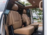 Kia Sedona Platinum D 2019 - Cần bán xe Kia Sedona Platinum D sản xuất năm 2019, màu trắng giá 1 tỷ 209 tr tại Quảng Ngãi