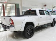 Toyota Tacoma 2014 - Bán Toyota Tacoma sản xuất 2014, màu trắng, hộp số tự động giá 1 tỷ 700 tr tại Tp.HCM