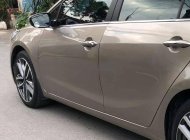 Kia K3 2018 - Bán xe Kia K3 năm sản xuất 2018, màu vàng cát, nhập khẩu giá 700 triệu tại Tp.HCM