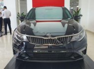 Kia Optima 2.0 GAT Luxury 2019 - Cần bán Kia Optima 2.0 GAT Luxury năm sản xuất 2019, màu đen giá 789 triệu tại Kon Tum