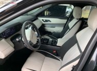 LandRover Velar R-Dynamic S 2018 - Cần bán lại xe LandRover Range Rover Velar R-Dynamic S sản xuất 2018, màu đen, nhập khẩu nguyên chiếc giá 4 tỷ 500 tr tại Bình Dương
