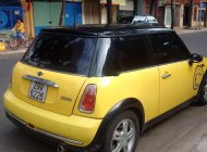 Mini Cooper 2004 - Cần bán Mini Cooper năm 2004, màu vàng chính chủ, giá 275tr, xe nguyên bản giá 275 triệu tại Tp.HCM