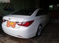 Hyundai Sonata 2011 - Cần bán gấp Hyundai Sonata 2.0 AT đời 2011, màu trắng, nhập khẩu chính hãng giá 550 triệu tại Quảng Ngãi