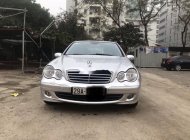 Mercedes-Benz C class  C240 2005 - Cần bán gấp Mercedes C240 đời 2005, màu bạc, nhập khẩu nguyên chiếc giá cạnh tranh giá 191 triệu tại Hà Nội