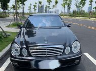 Mercedes-Benz E class E240 2003 - Cần bán gấp Mercedes E240 năm sản xuất 2003, màu đen, 255 triệu giá 255 triệu tại Tp.HCM