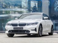 Bán nhanh với chiếc BMW 3 Series 330i, sản xuất 2020, có sẵn xe, giao nhanh toàn quốc giá 1 tỷ 780 tr tại Hà Nội