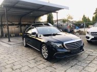 Mercedes-Benz E class E200   2018 - Cần bán Mercedes E200 đời 2018, màu xanh lam như mới giá 1 tỷ 650 tr tại Bình Dương